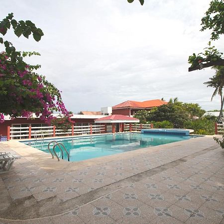 Oyo 853 Malapascua Beach And Dive Resort Luaran gambar